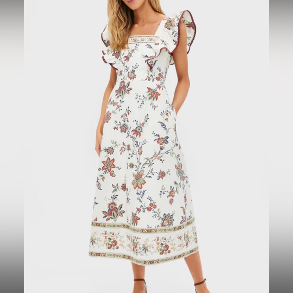 TUCKERNUCK X STUDIO MCGEE
Terracotta Chintz Cotton Nora Dress